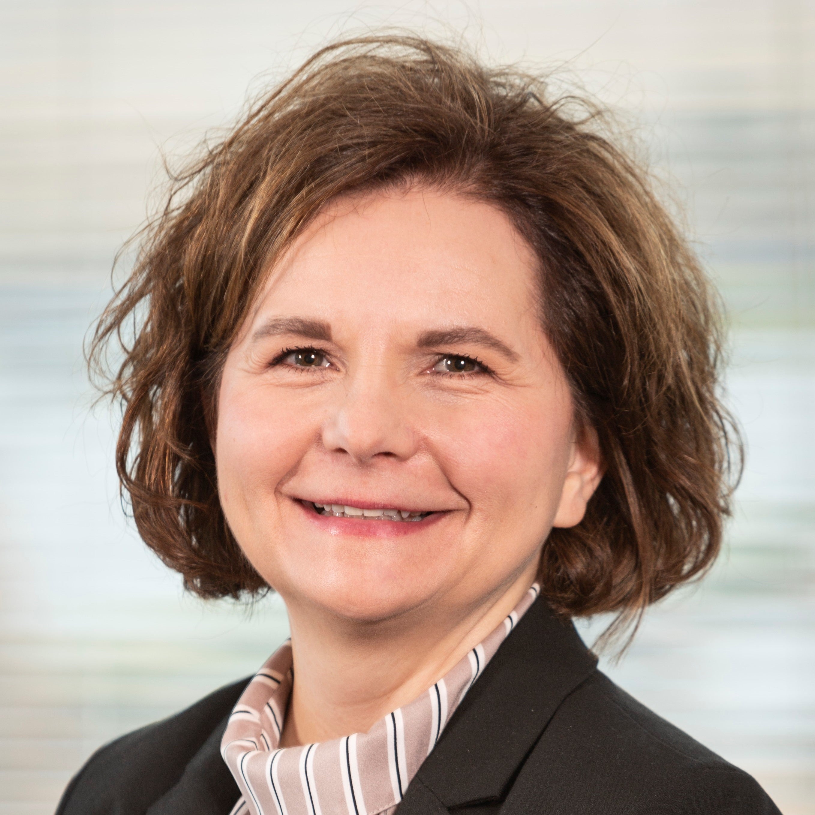 Theresa Sullivan headshot