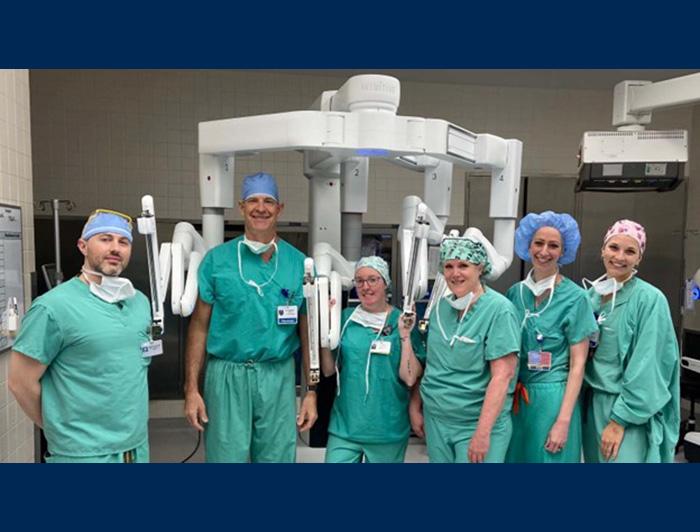 St, Luke's team poses with the DaVinci 5 robot
