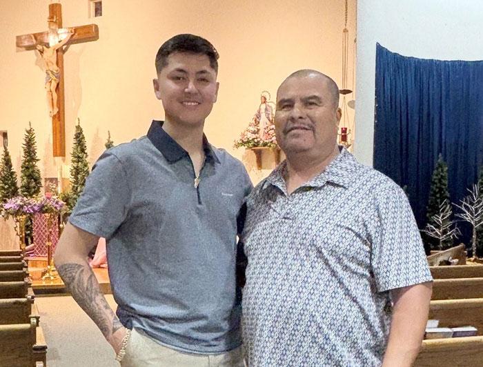 Son Saaith Lara (L) and father Alonso Lara (R)